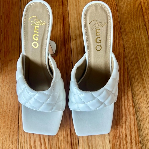 Ego by stassi white Heels size 6 - Picture 3 of 7